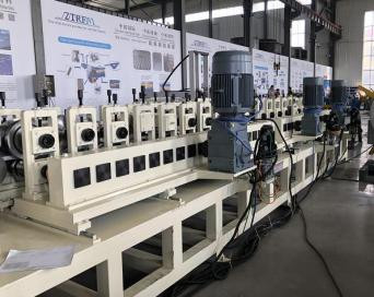 High Speed Automatic Seismic Drift Track Machine Rolling Forming Machine (automatische snelheidseismische drijfspoormachine)