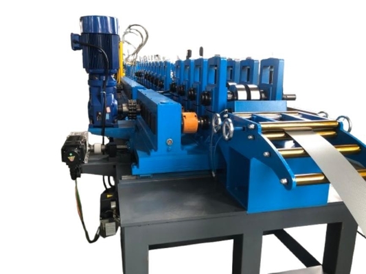 Volledig geautomatiseerde lichte rolvormmachine voor een hogere productiviteit