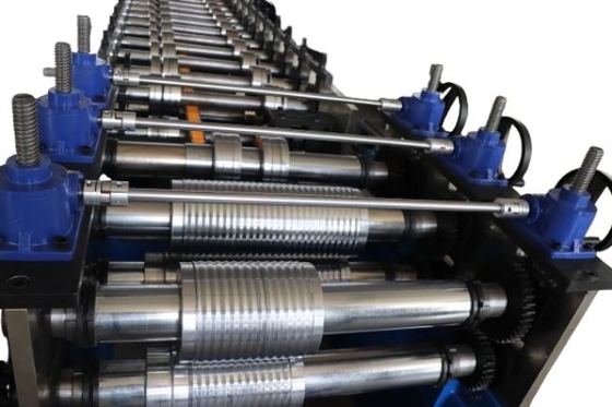 Decoilers met een capaciteit van 3 000 en 5 000 lbs. voor metalen platen en wandpanelen