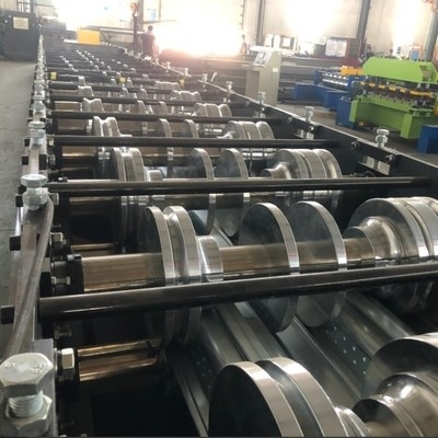 Dovetail Decking rollforming machine voor de Amerikaanse markt Ontworpen en vervaardigd voor landspecifieke behoeften