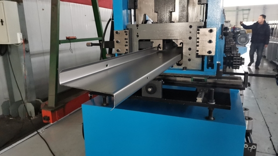 Volledig automatische C / Z Purlin Roll Former met verstelbare rol