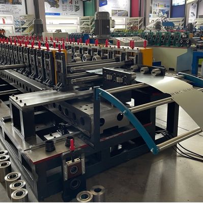 Metalen supermarktplank achterpaneelprofiel maken machine