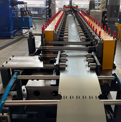 Metalen supermarktplank achterpaneelprofiel maken machine