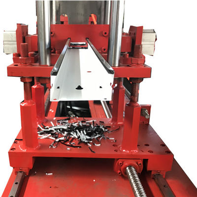 T5 LED lichtdoos Profiel rollen vormen machine met hydraulische punch / scheer