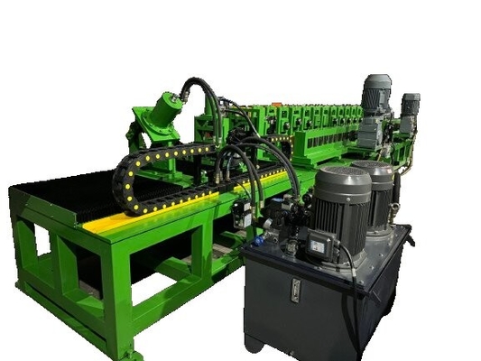 Machine voor het vormen van rollen van metalen stenen en spoorbanden met een lichte afmeting